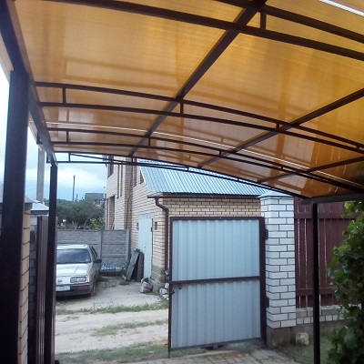 Навес из поликарбоната №2