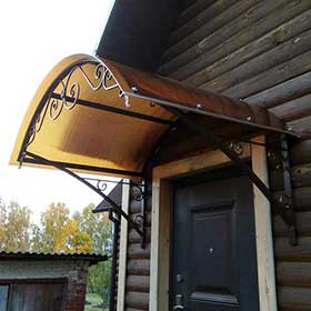 Козырек для крыльца из поликарбоната