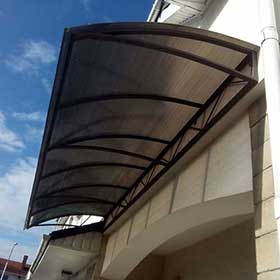 Козырек из поликарбоната