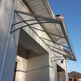 Козырек прямой из монолитного поликарбоната