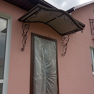 Козырек кованый покрытие профнастил