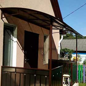 Козырек для крыльца
