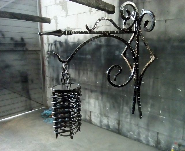 Фонарь кованый