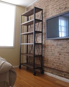 Стеллаж лофт на колесиках