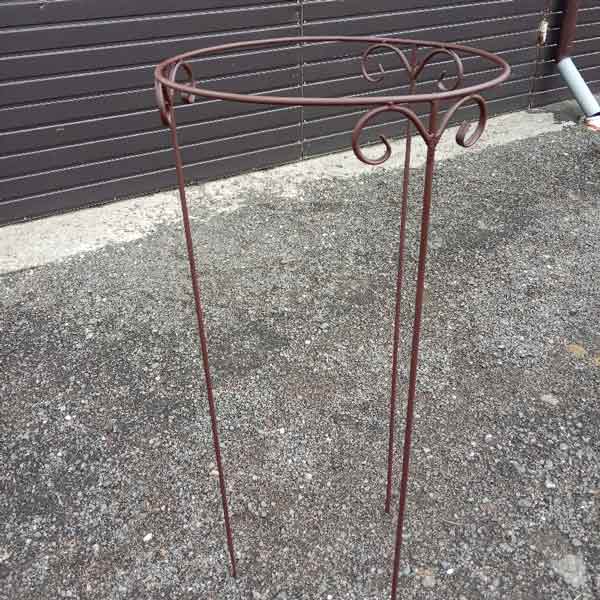 опора для кустов