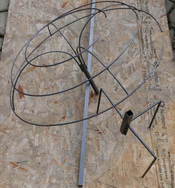 Опора штамбовой розы раздвижная