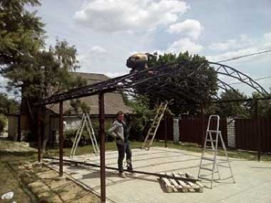 монтаж изделий ковки, сварных конструкций, каркасов