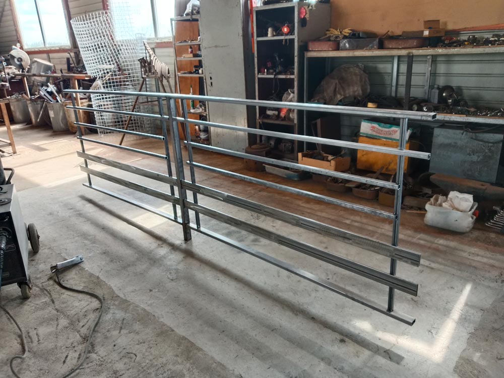 Изготовление террасы с навесом к дому 2,7