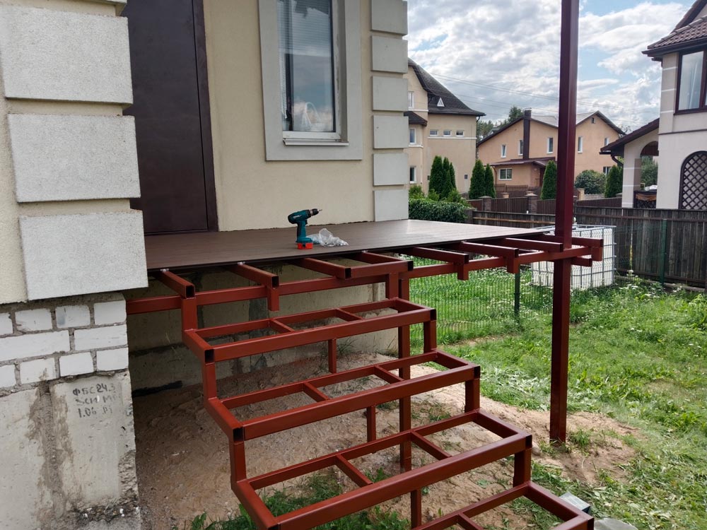 Изготовление террасы с навесом к дому 2,6