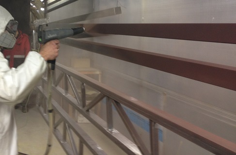 покраска ворот