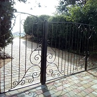 Ворота кованые распашные 2,3