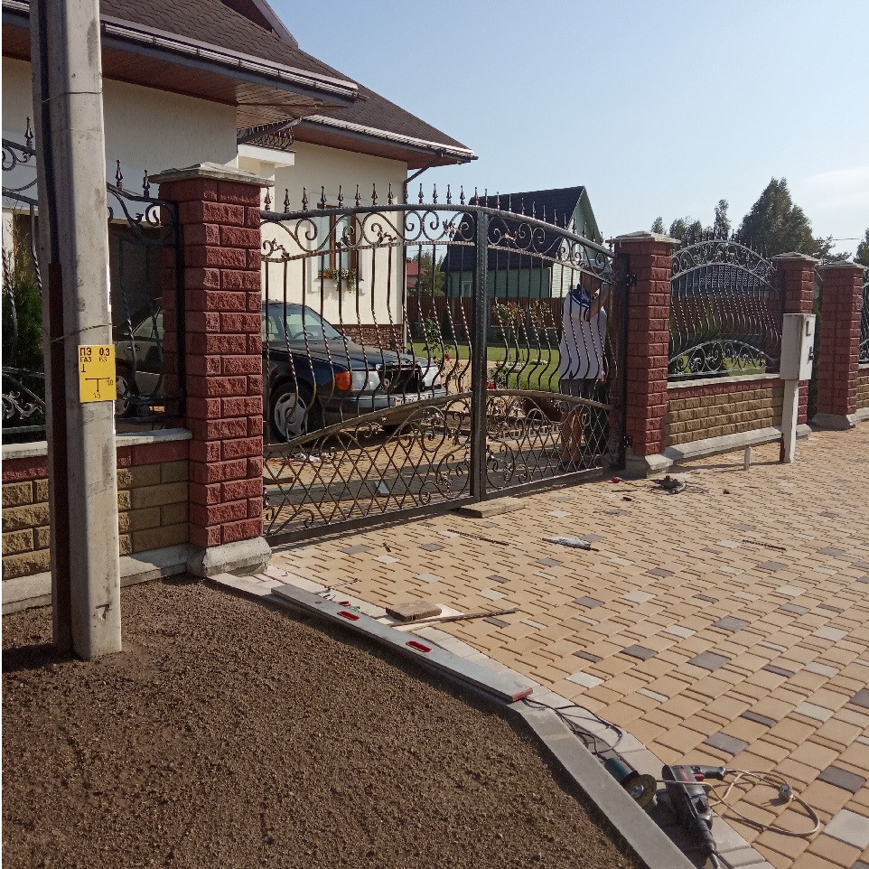 Ворота кованые 1,3