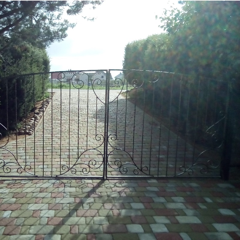 Ворота кованые распашные 2,4